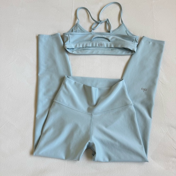 Alo Yoga High-Waist Airlift Legging and Airlift Intrigue Bra in Chalk Blue - Picture 6 of 12